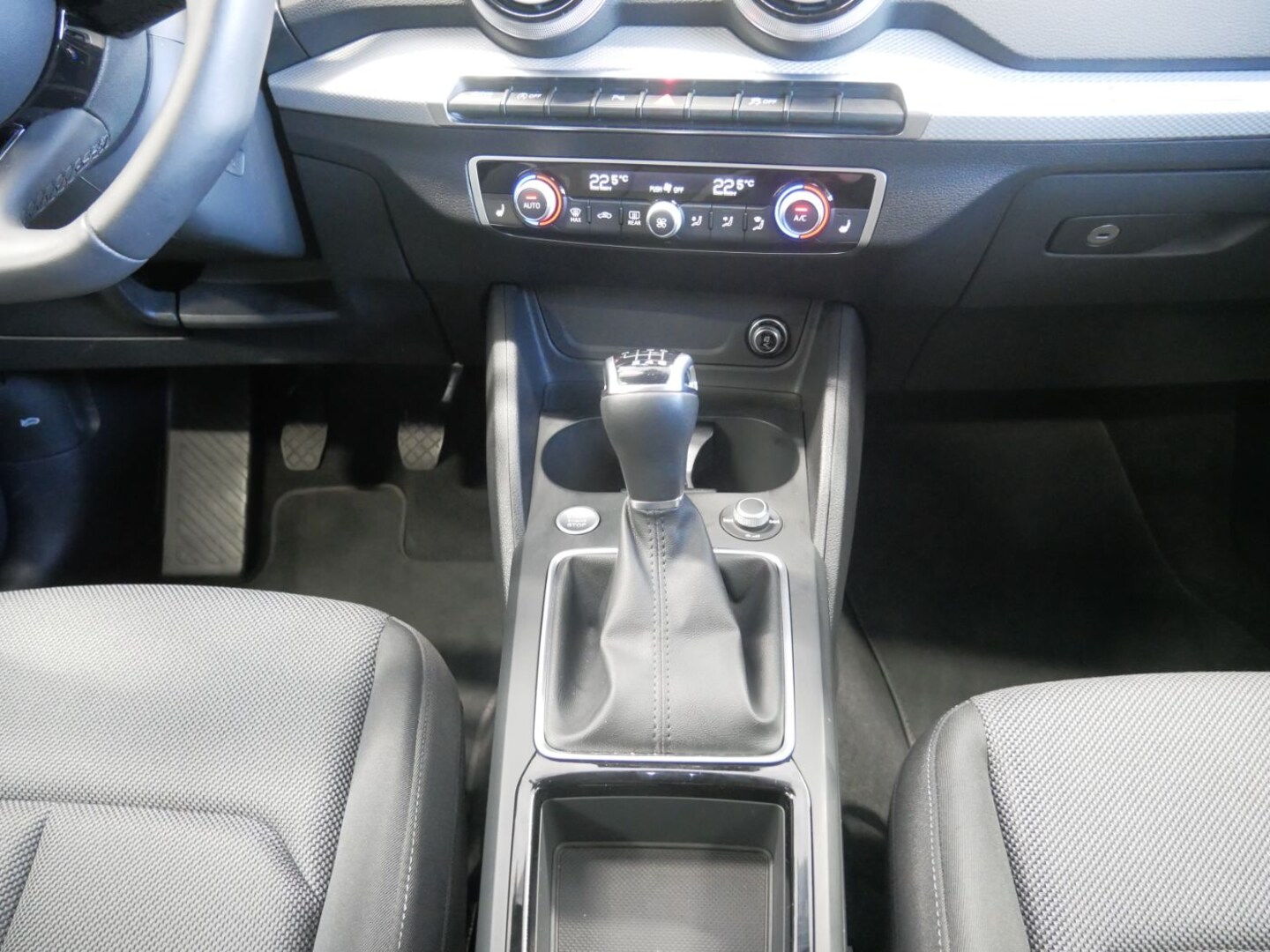 Bild über Audi Q2 advanced 35 TFSI Schaltgetriebe - für weitere Informationen kontaktieren Sie den Audi Partner