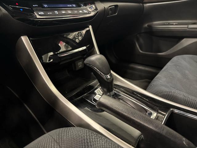 2016 HONDA ACCORD - Image 9