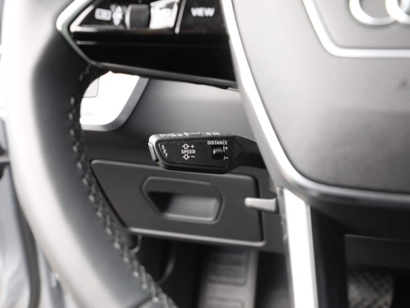 Bild über Audi A6 Avant TFSI e advanced 50 TFSI e quattro S tronic - für weitere Informationen kontaktieren Sie den Audi Partner