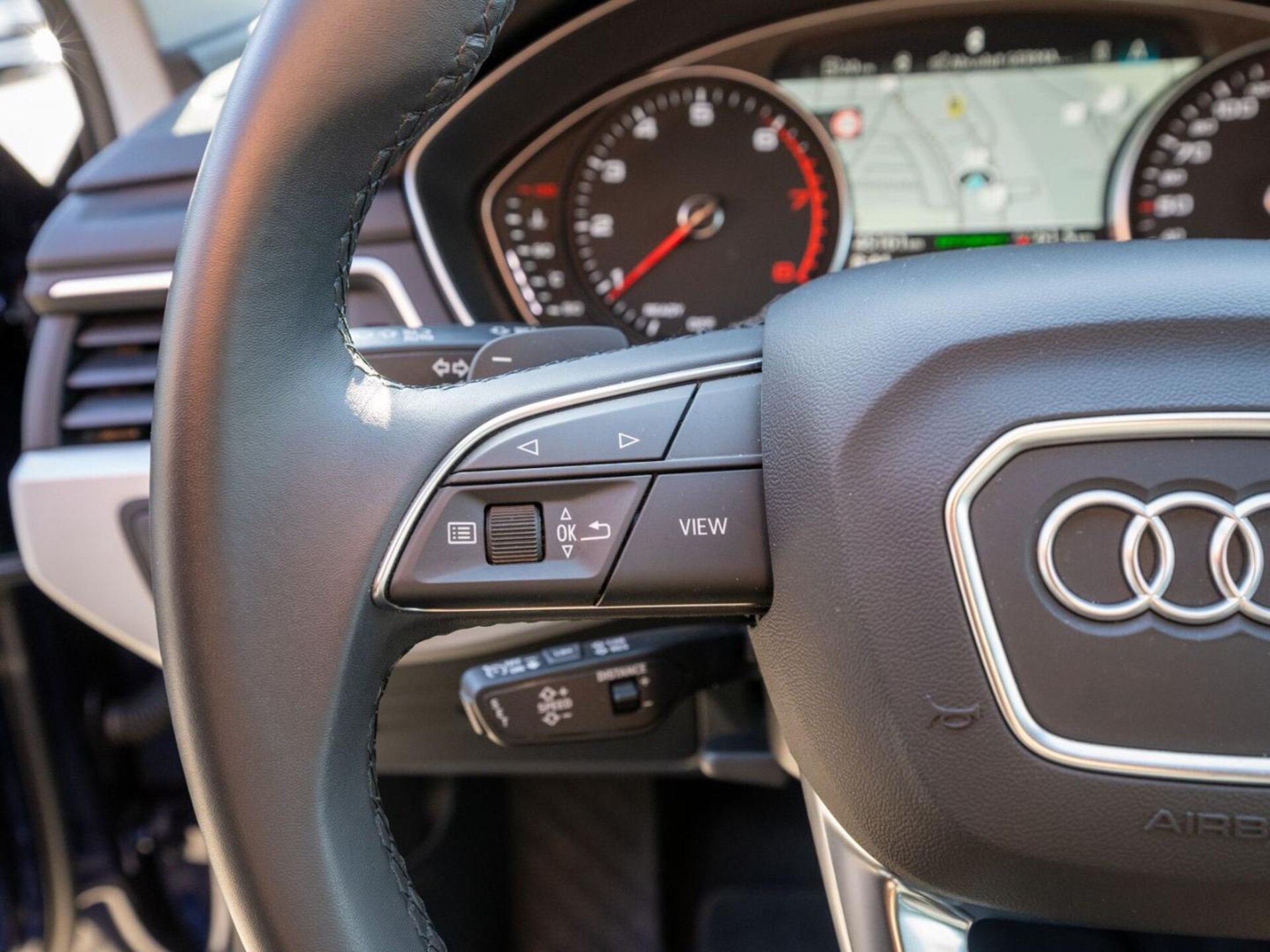 Audi A4 Avant S line