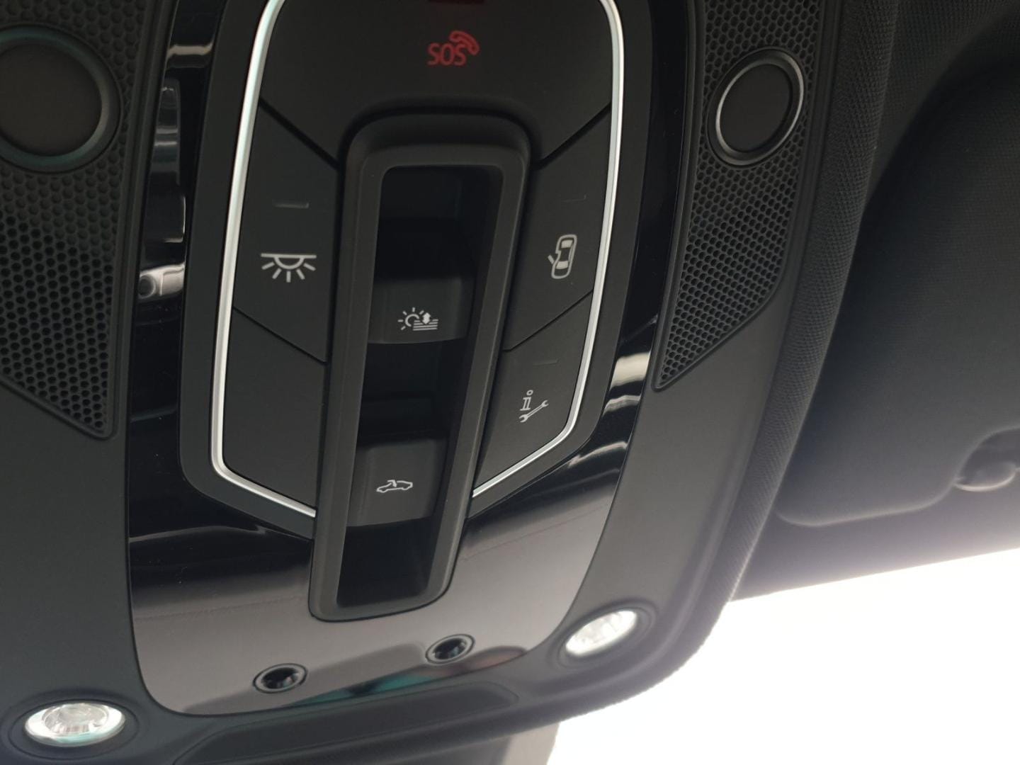 Bild über Audi Q8 SUV TFSI e S line business TFSI e quattro 360 kW tiptronic - für weitere Informationen kontaktieren Sie den Audi Partner