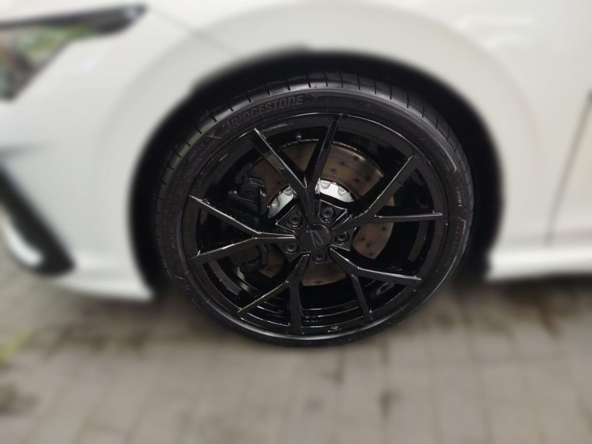 Volkswagen Golf R Black Edition
