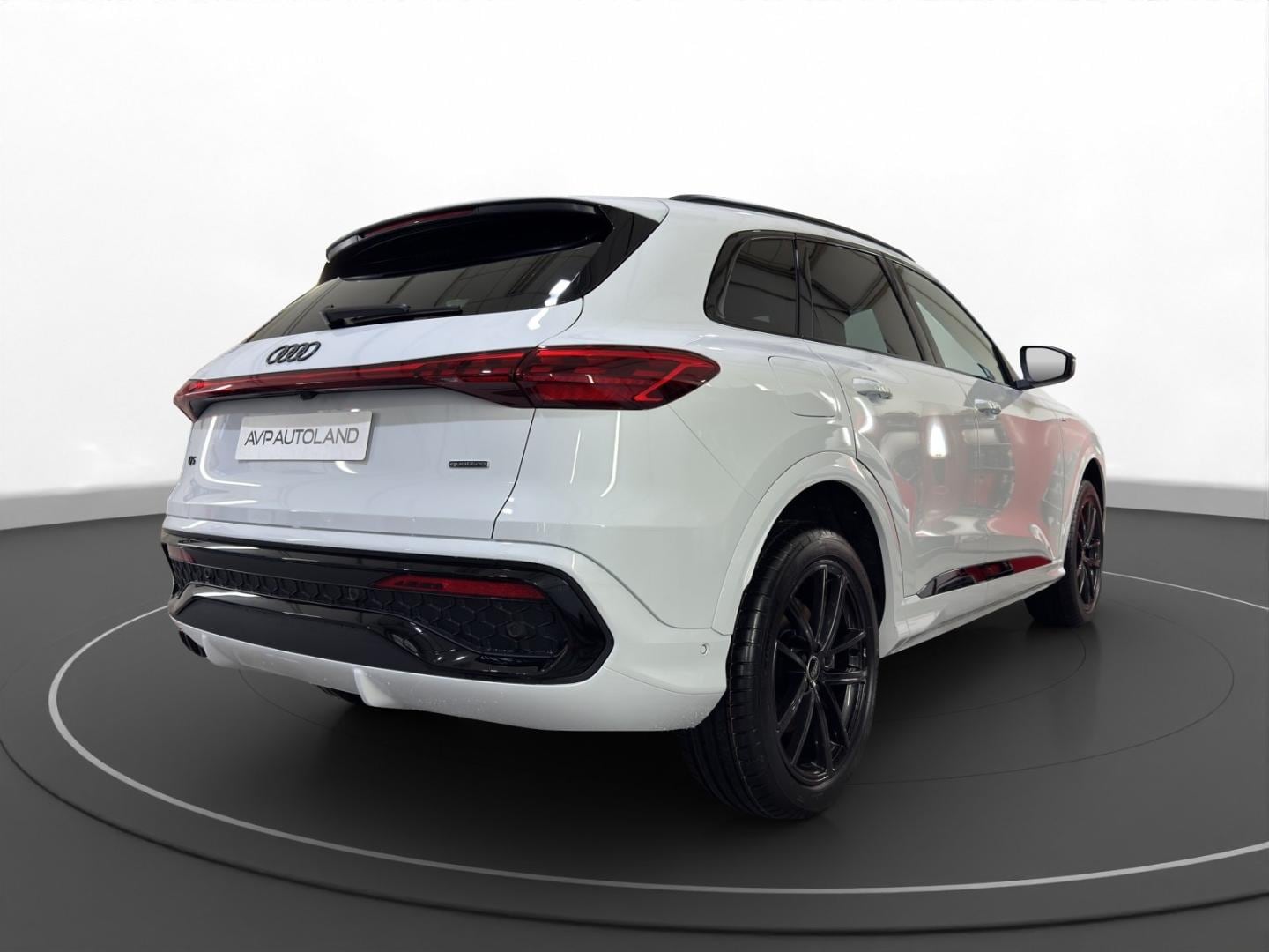 Bild über Audi Q5 SUV TDI quattro 150 kW S tronic - für weitere Informationen kontaktieren Sie den Audi Partner