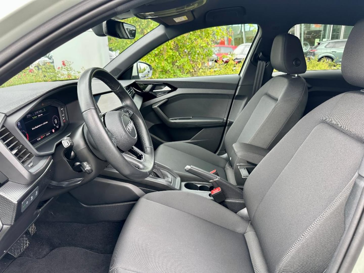 Bild über Audi A1 Sportback advanced 30 TFSI S tronic - für weitere Informationen kontaktieren Sie den Audi Partner