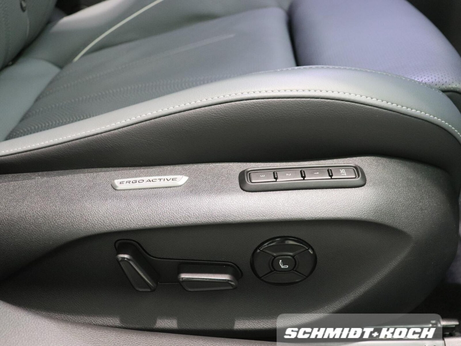 Volkswagen Passat – Bild 11