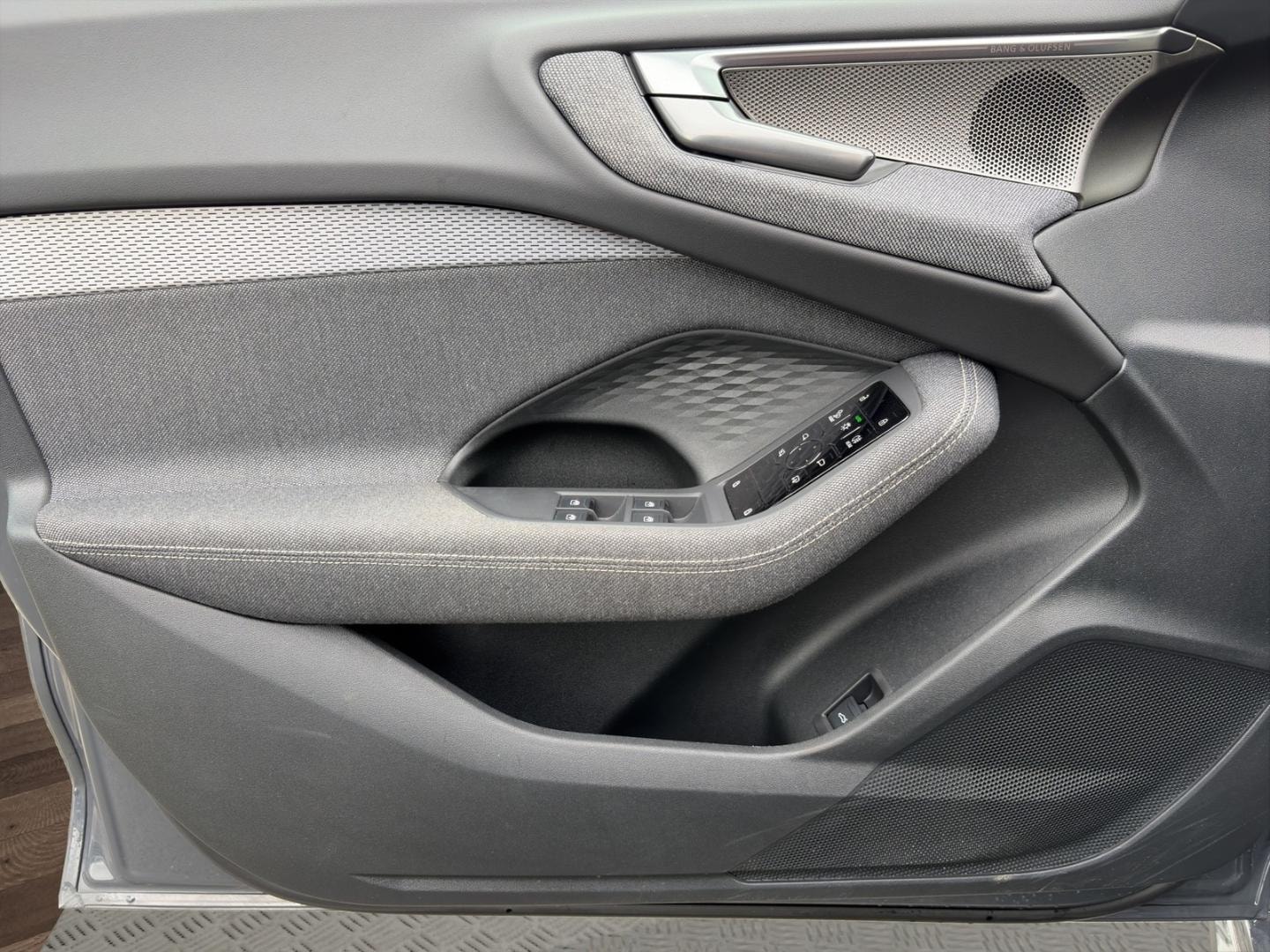 Bild über Audi A5 Avant TDI quattro 150 kW S tronic - für weitere Informationen kontaktieren Sie den Audi Partner