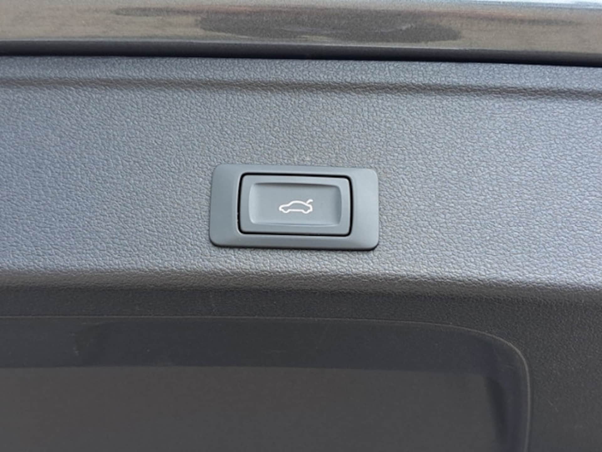 Audi A4 Avant S line