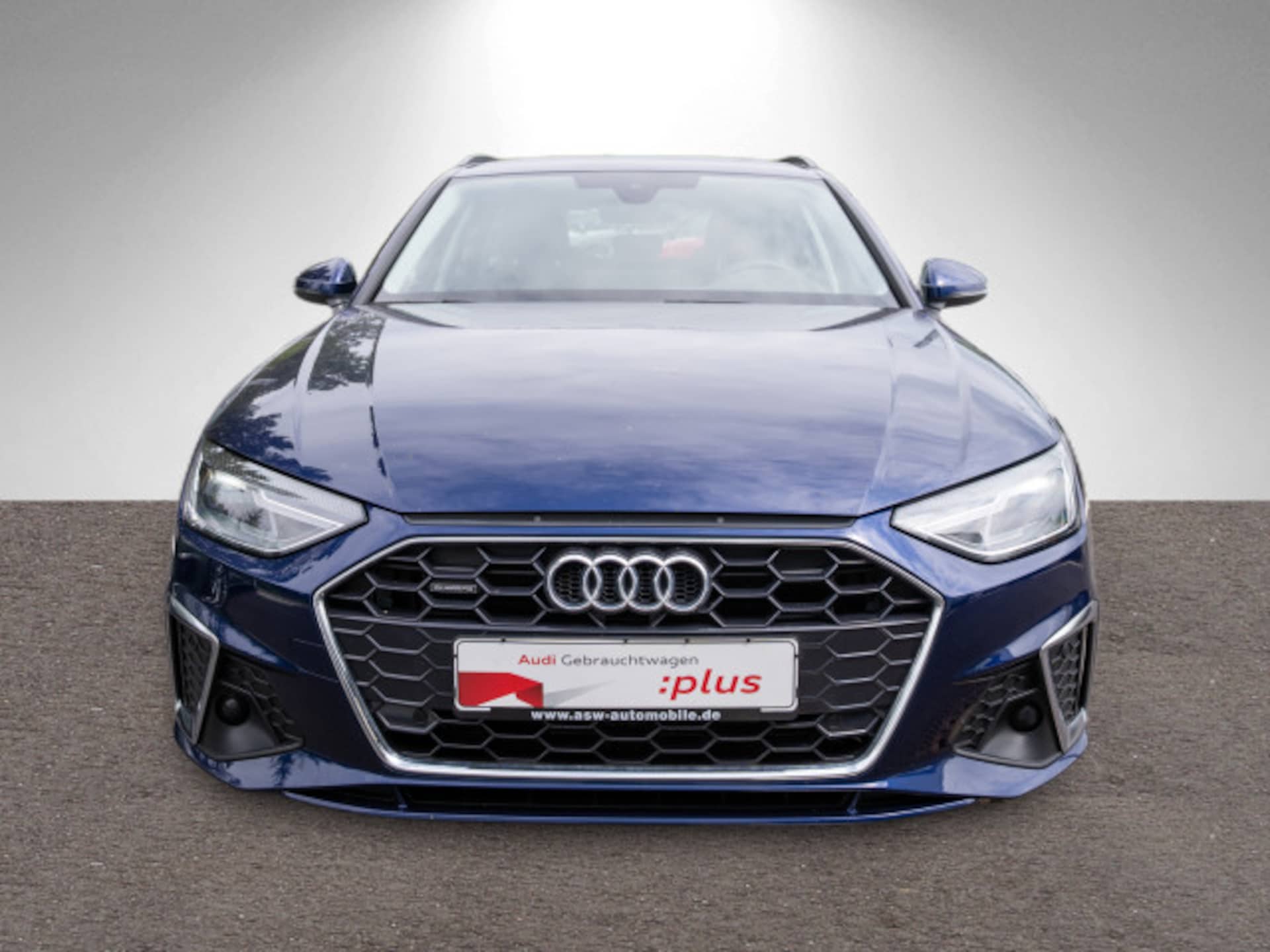 Audi A4 Avant S line