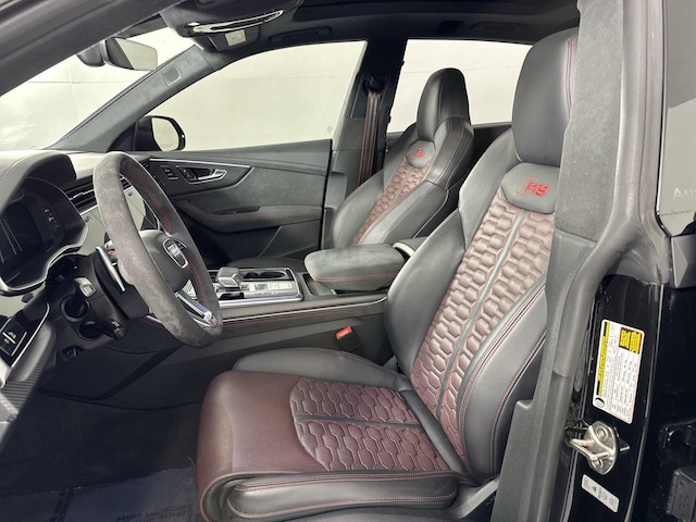 2025 Audi RS Q8 SUV performance