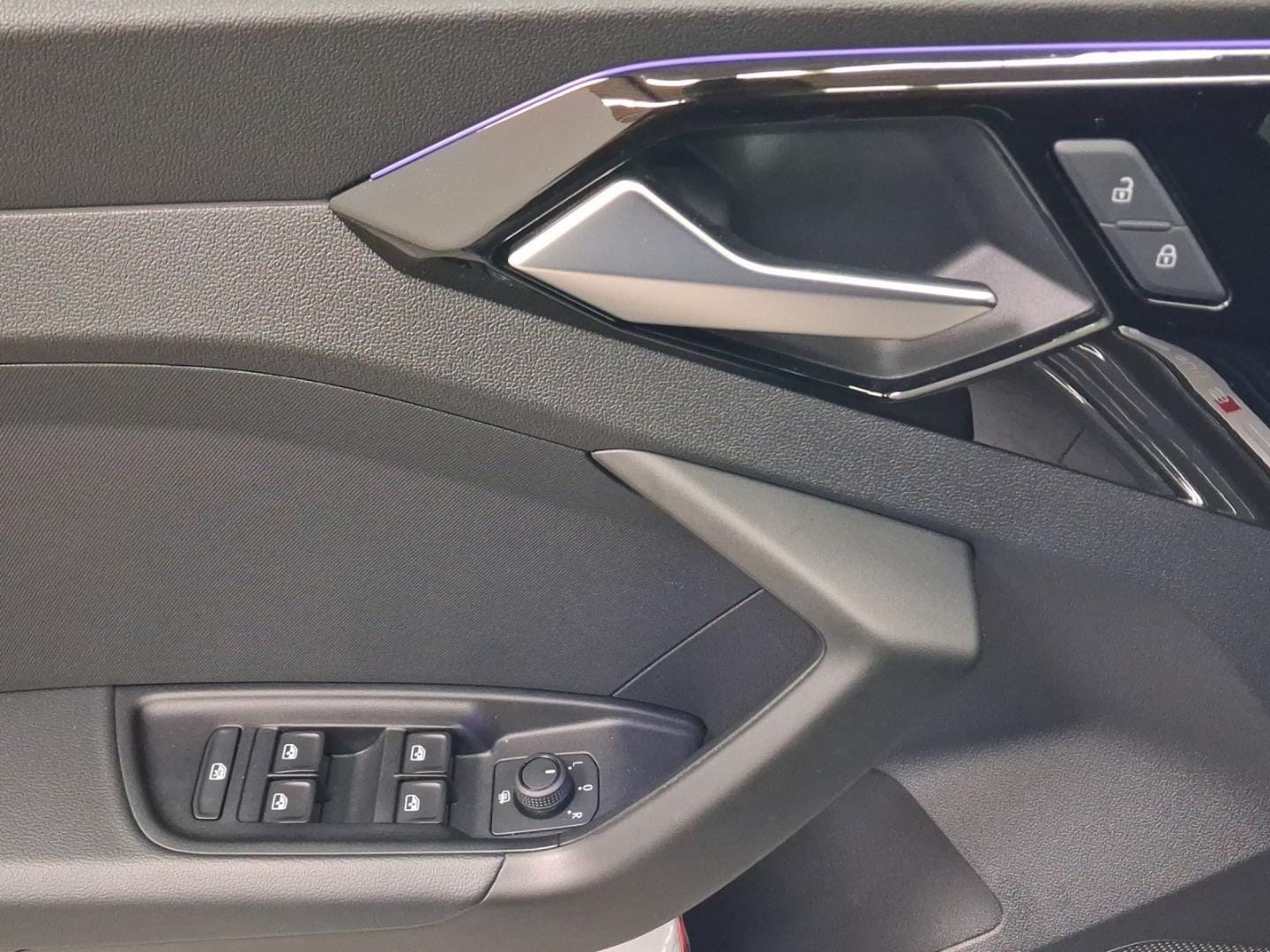Bild über Audi A1 Sportback S line 30 TFSI Schaltgetriebe - für weitere Informationen kontaktieren Sie den Audi Partner