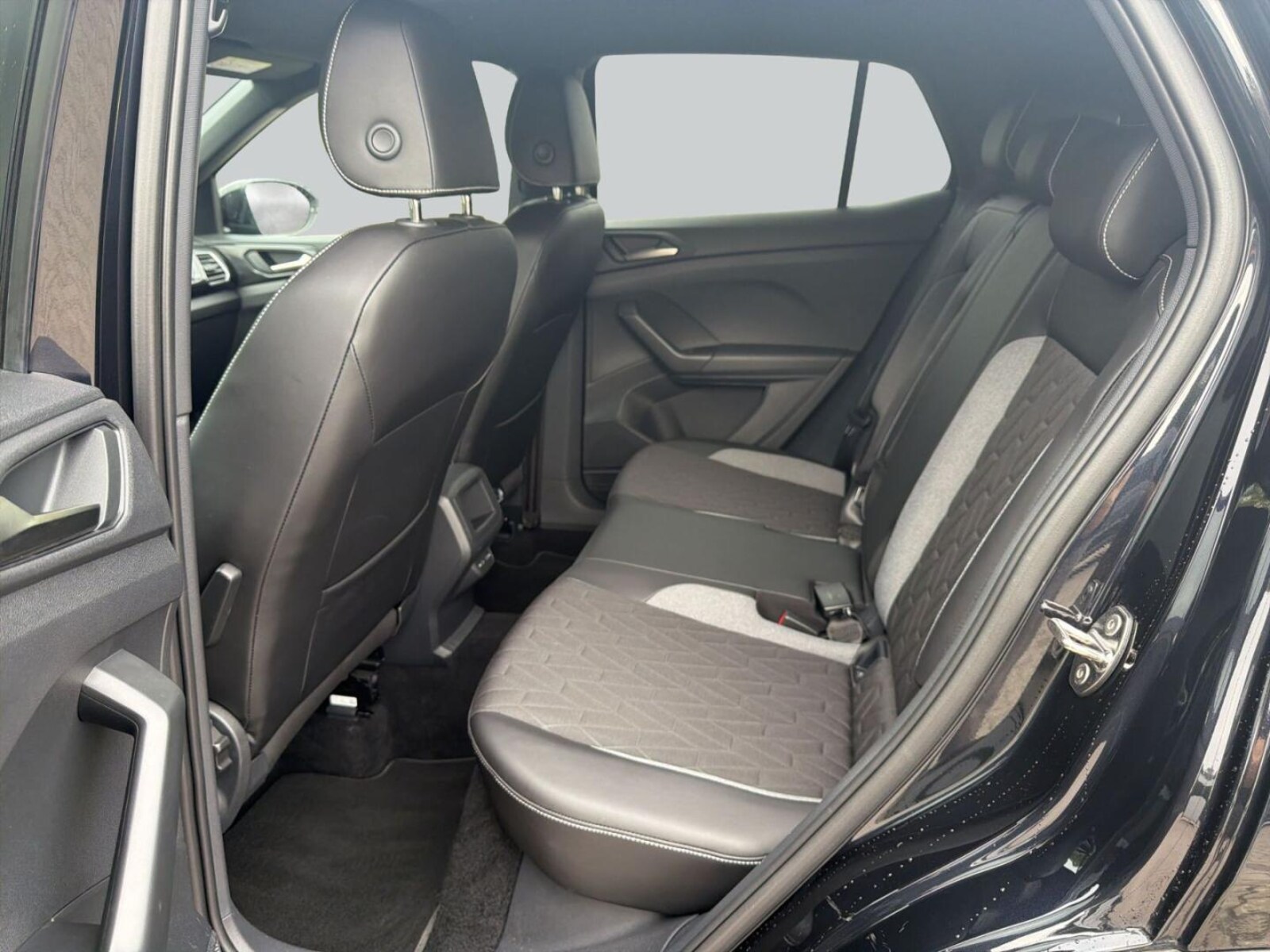 Volkswagen T-Cross – Bild 13