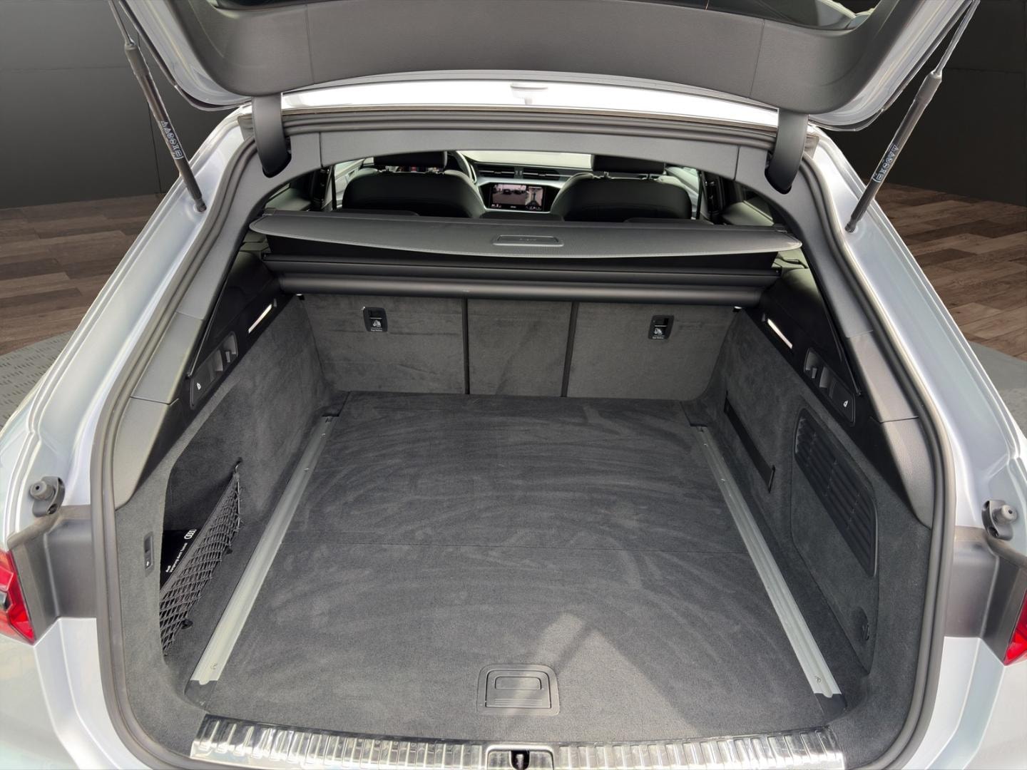 Bild über Audi A6 Avant S line 50 TDI quattro tiptronic - für weitere Informationen kontaktieren Sie den Audi Partner
