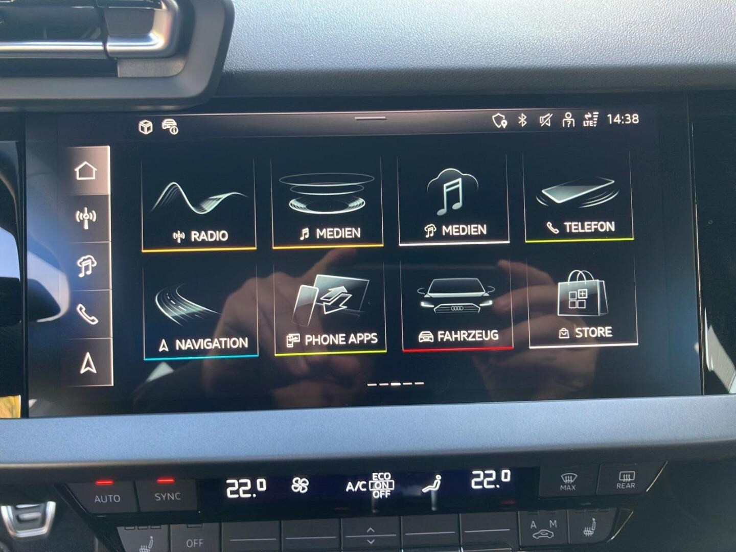 Bild über Audi A3 Sportback TDI Schaltgetriebe - für weitere Informationen kontaktieren Sie den Audi Partner
