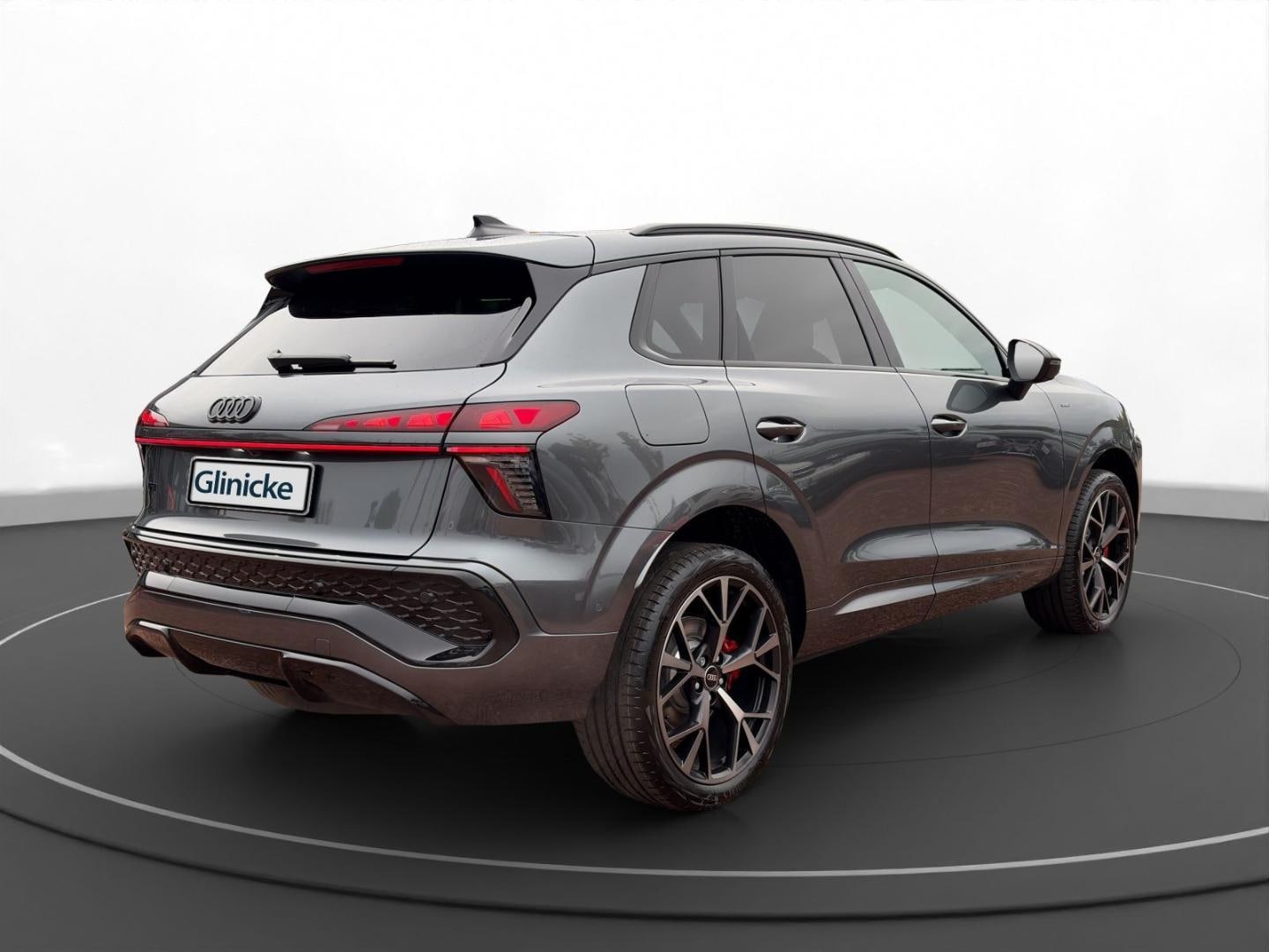 Bild über Audi Q3 SUV e-hybrid e-hybrid 200 kW S tronic - für weitere Informationen kontaktieren Sie den Audi Partner