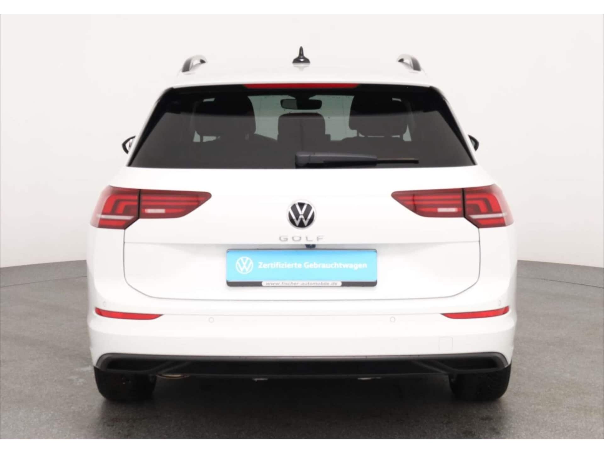 Volkswagen Golf Variant Life