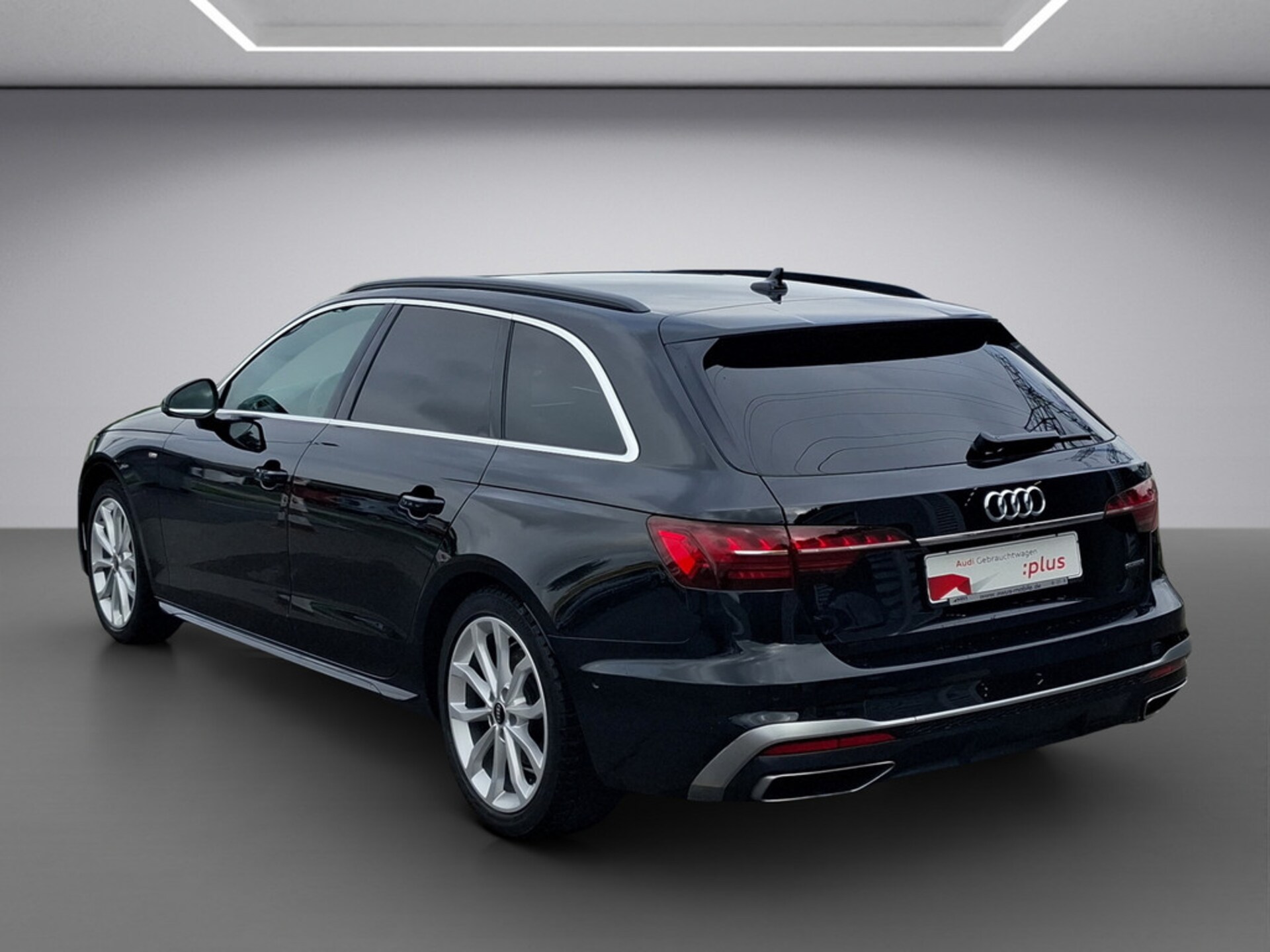 Audi A4 Avant S line