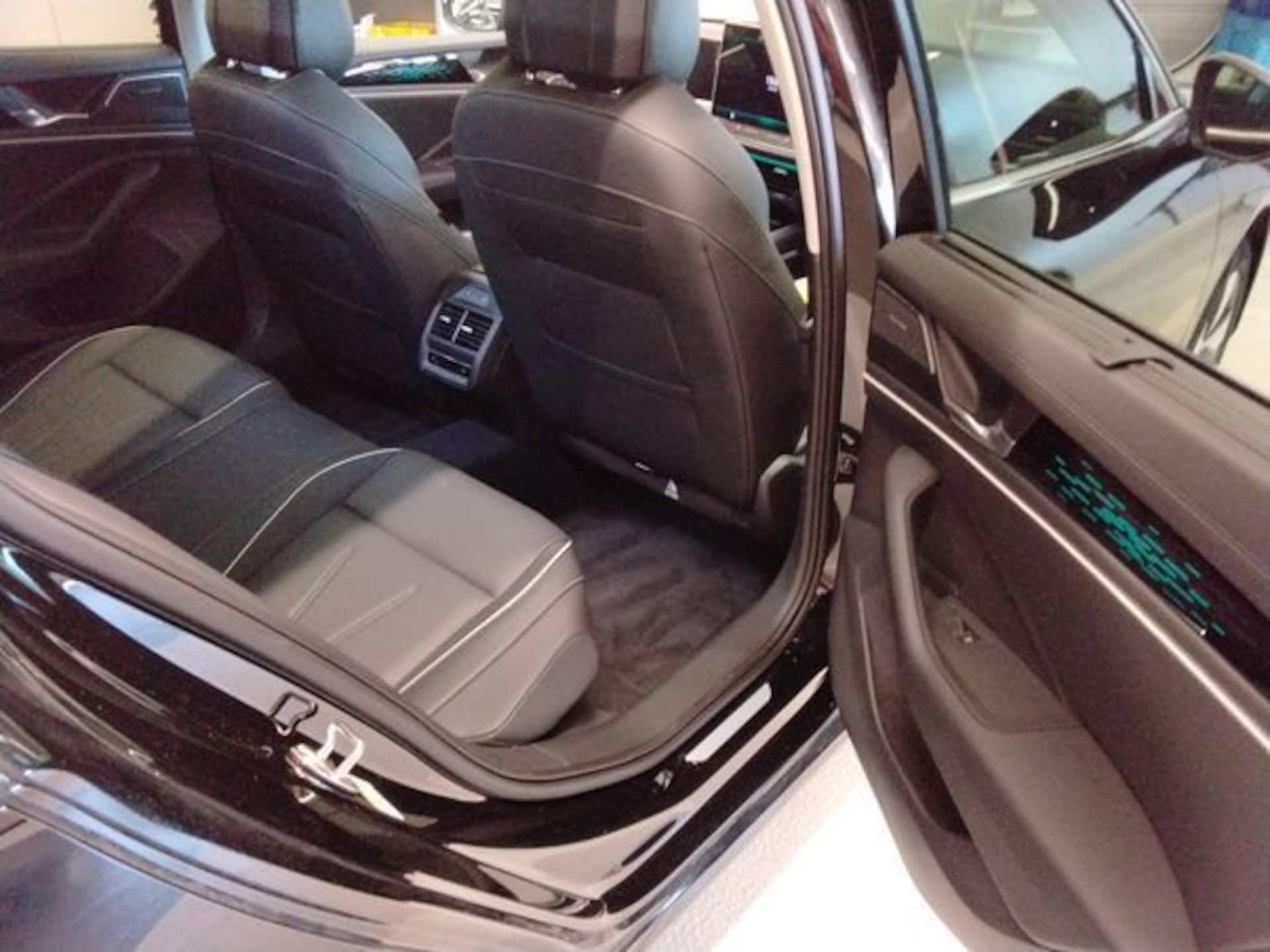 Volkswagen Passat Elegance