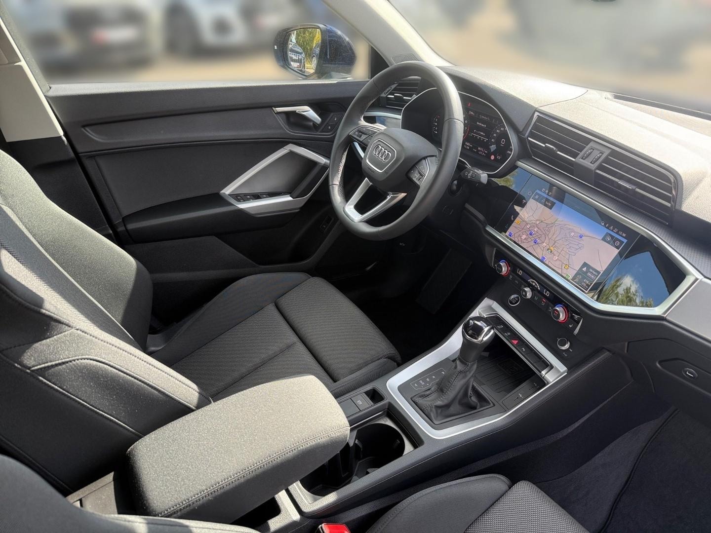 Bild über Audi Q3 TFSI 110 kW S tronic - für weitere Informationen kontaktieren Sie den Audi Partner