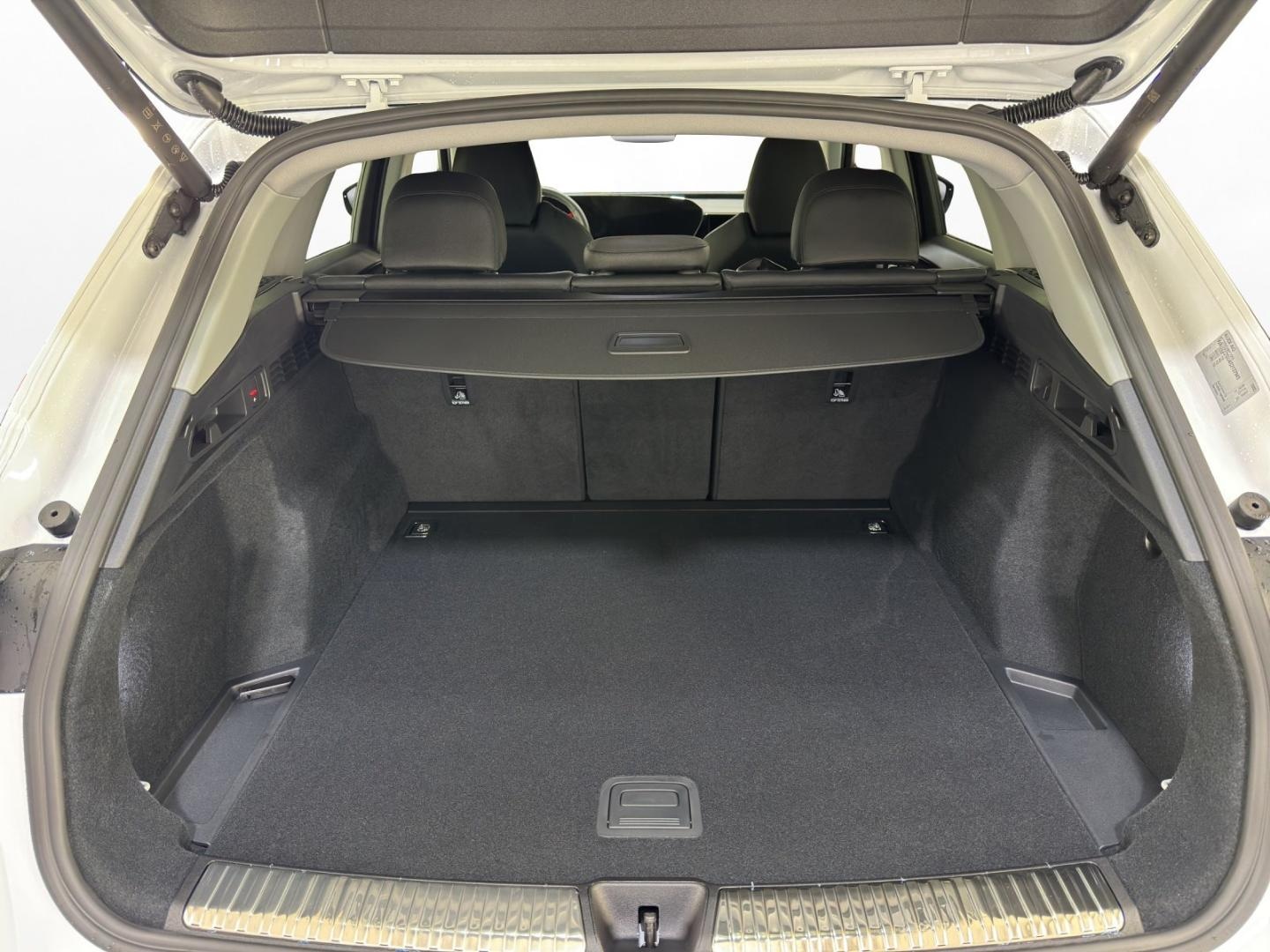 Bild über Audi Q5 SUV TDI quattro 150 kW S tronic - für weitere Informationen kontaktieren Sie den Audi Partner