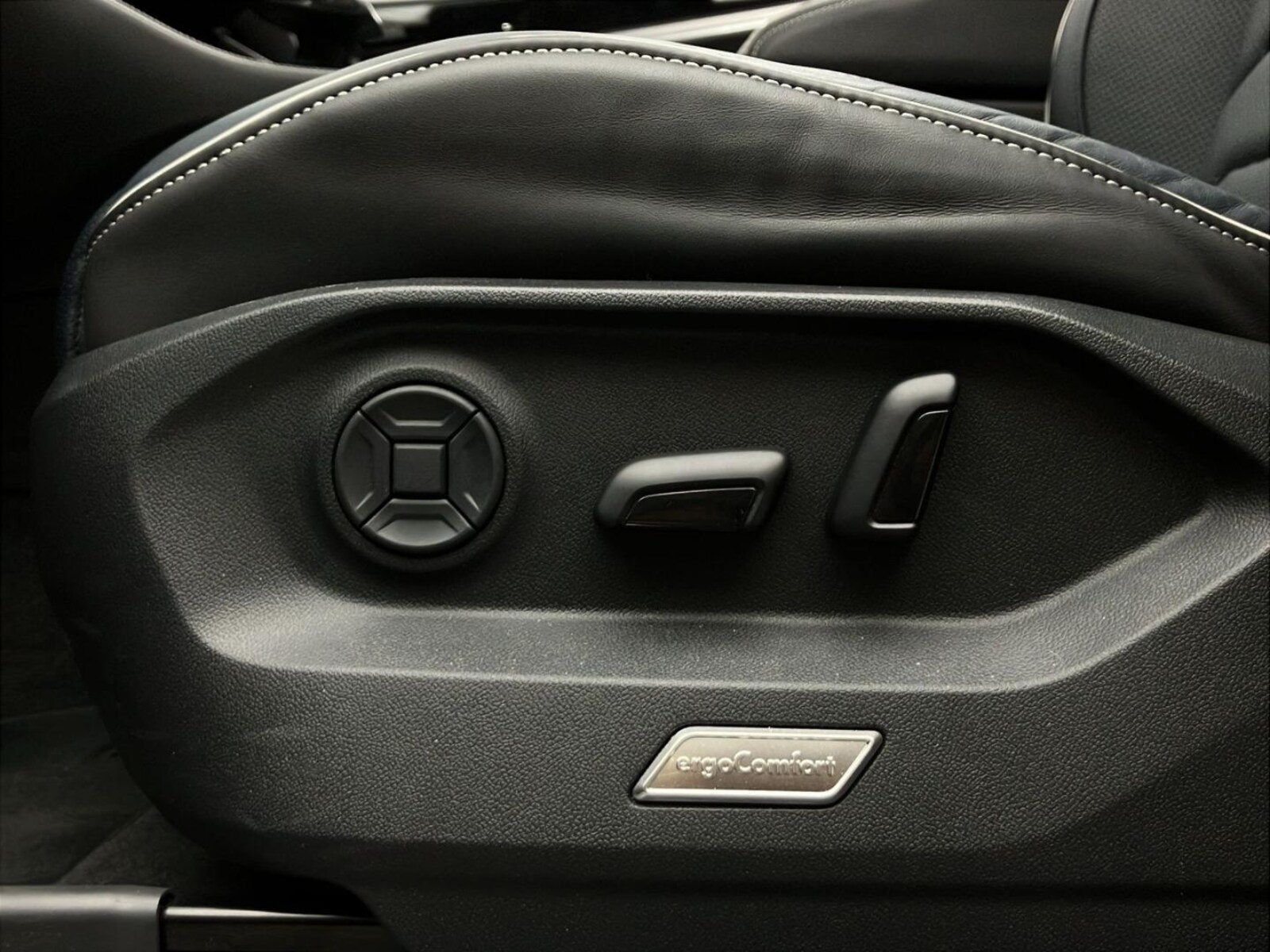 Volkswagen Touareg – Bild 24