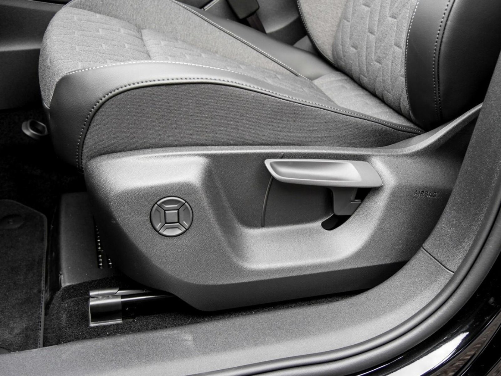 Volkswagen Tiguan – Bild 15