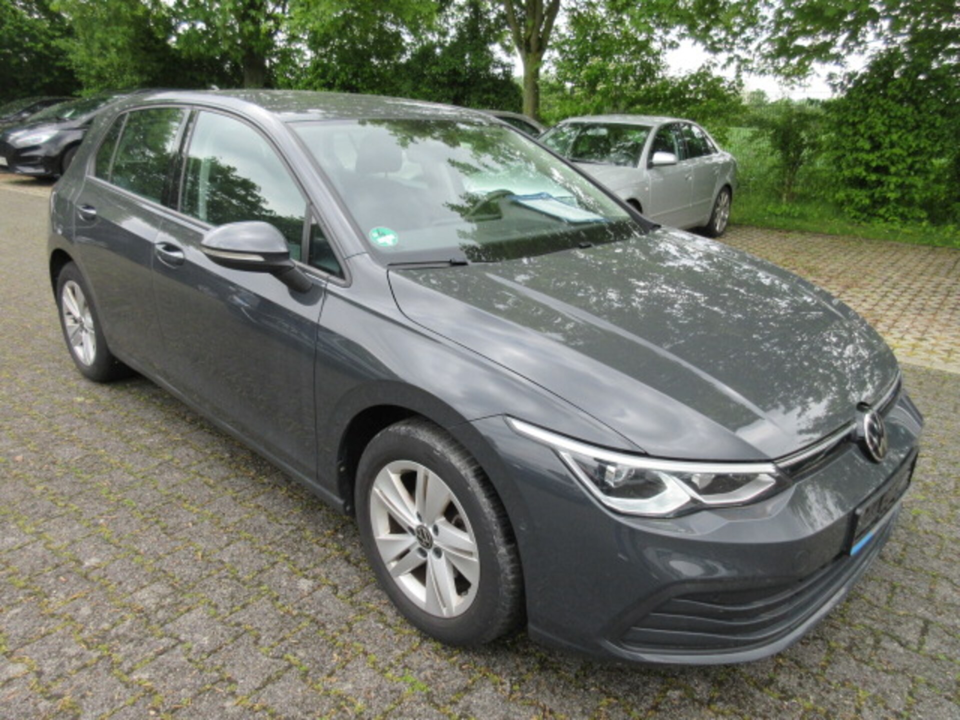 Volkswagen Golf Life