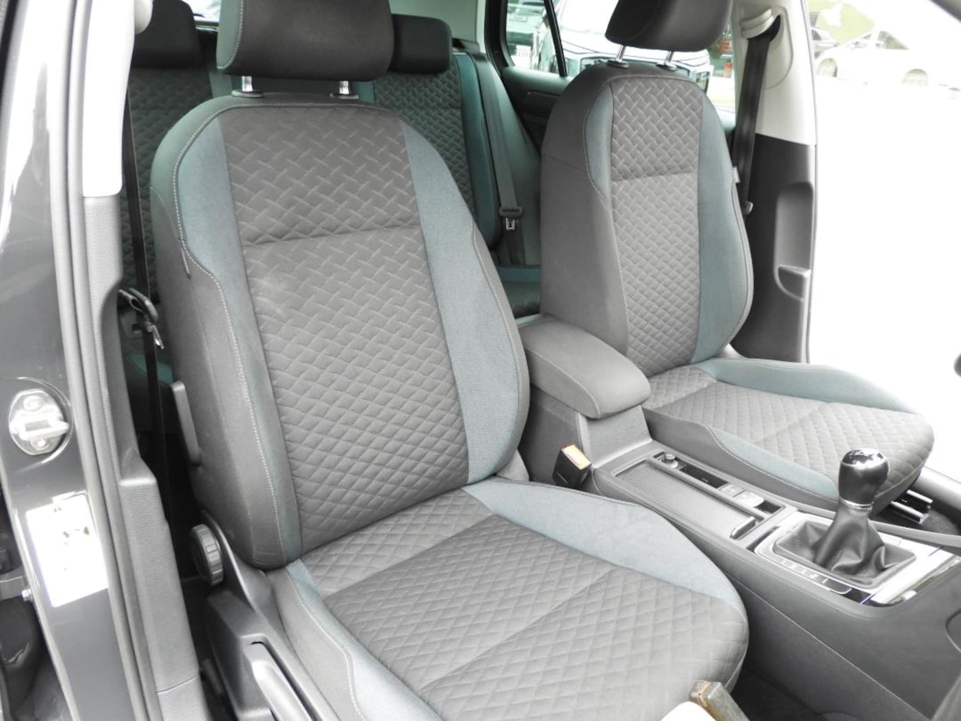 Volkswagen Golf IQ.DRIVE