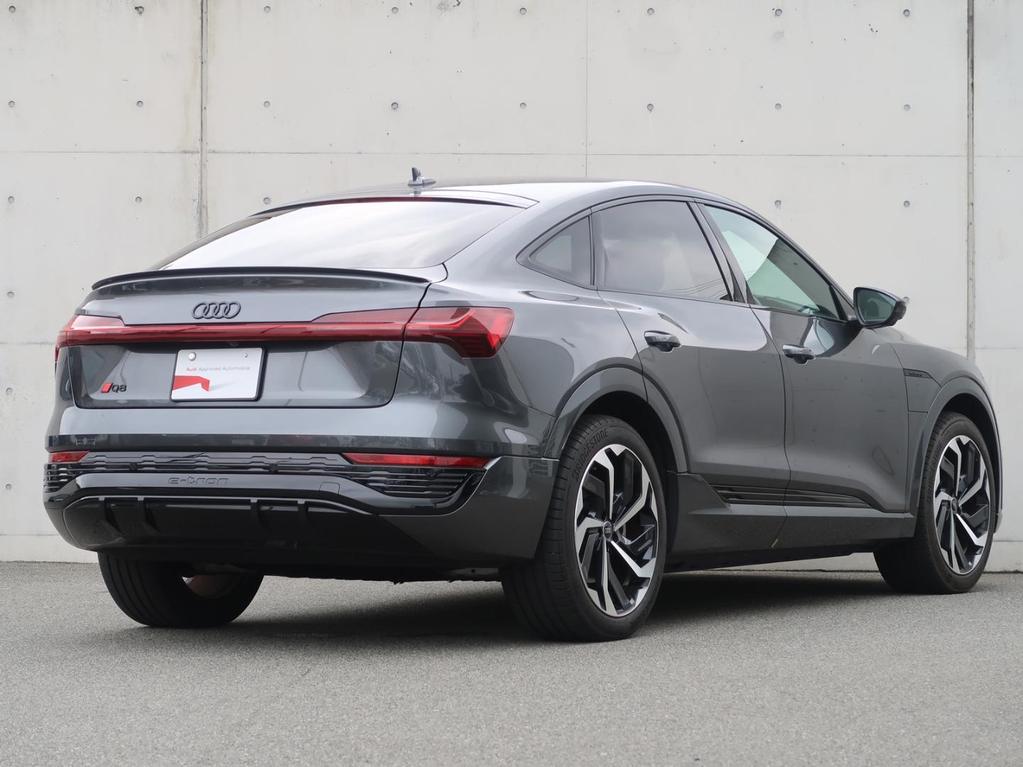 Image about Audi Q8 Sportback e-tron 55 e-tron S line