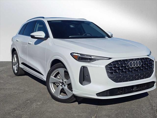 2025 Audi New Q5 Prestige's photo