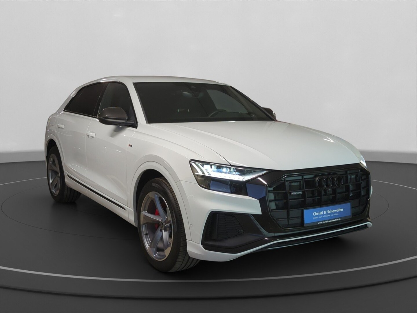 Bild über Audi Q8 competition plus 50 TDI quattro tiptronic - für weitere Informationen kontaktieren Sie den Audi Partner