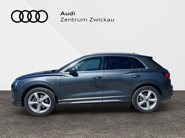 Image about Audi Q3 TFSI e S line 45 TFSI e S tronic