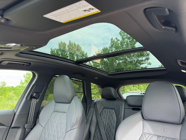 2026 Audi SQ5 Premium Plus - Photo 10