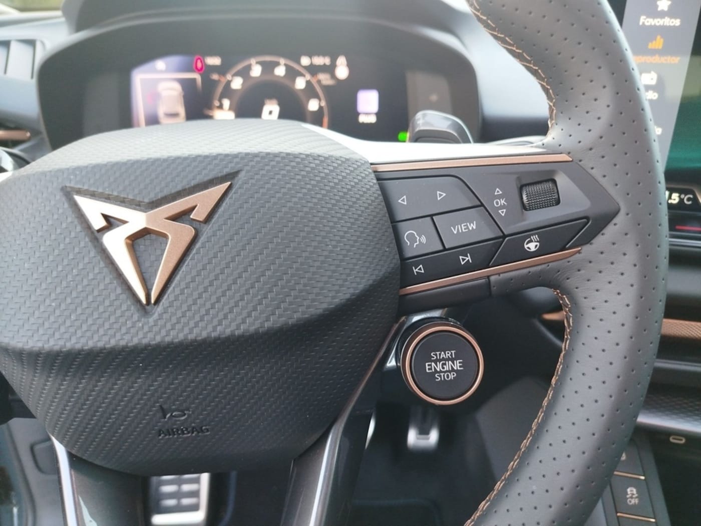 CUPRA Terramar 1.5 TSI e-Hybrid DSG 150 kW (204 CV) — photo 11