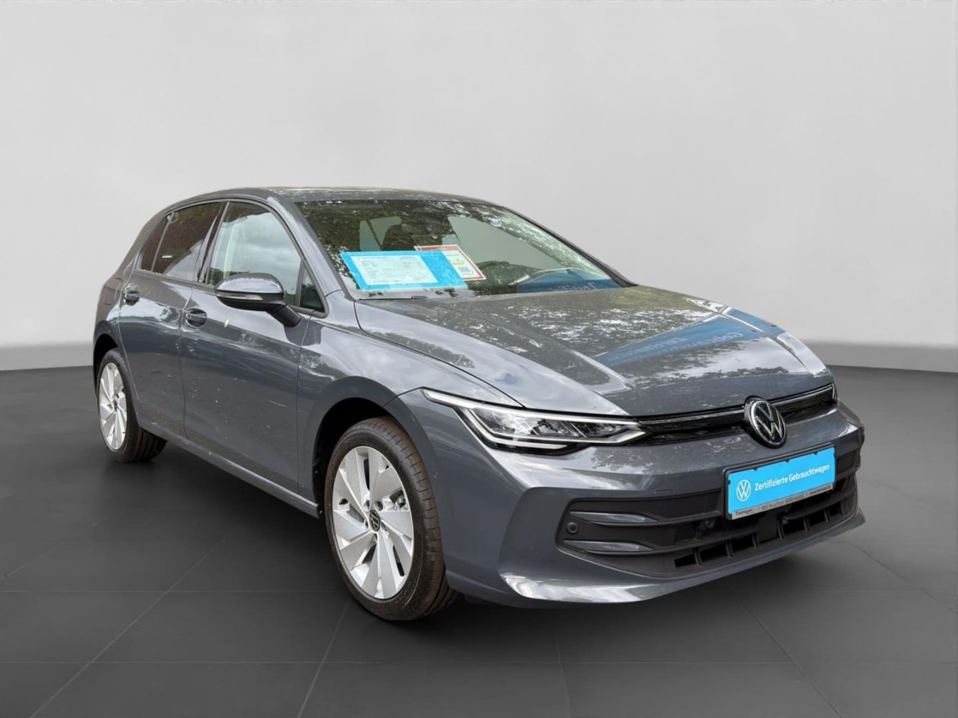Volkswagen Golf Life