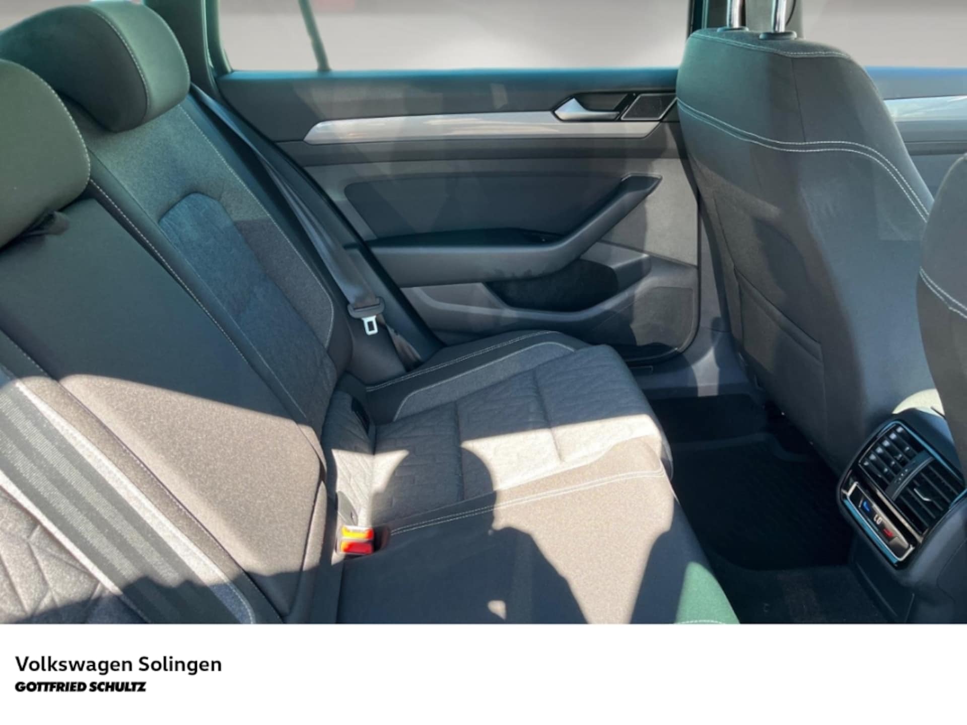 Volkswagen Passat Variant Business