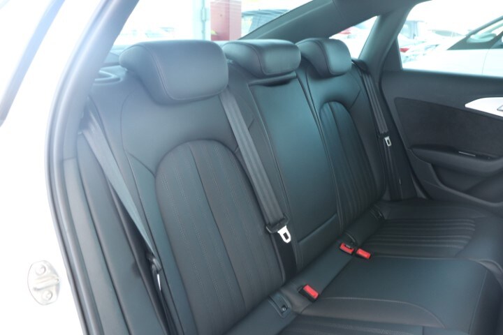 Audi A6 Sedan