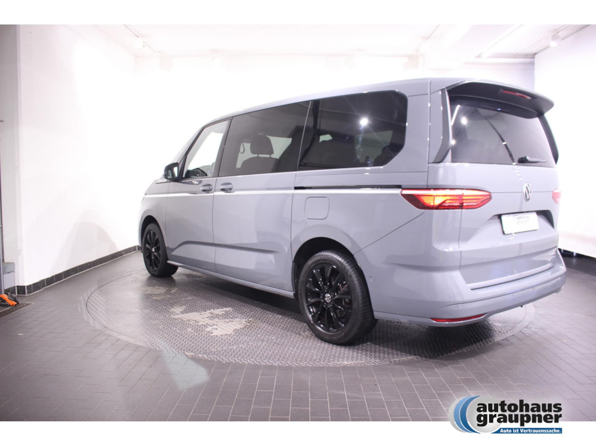 Volkswagen Multivan Langversion Style
