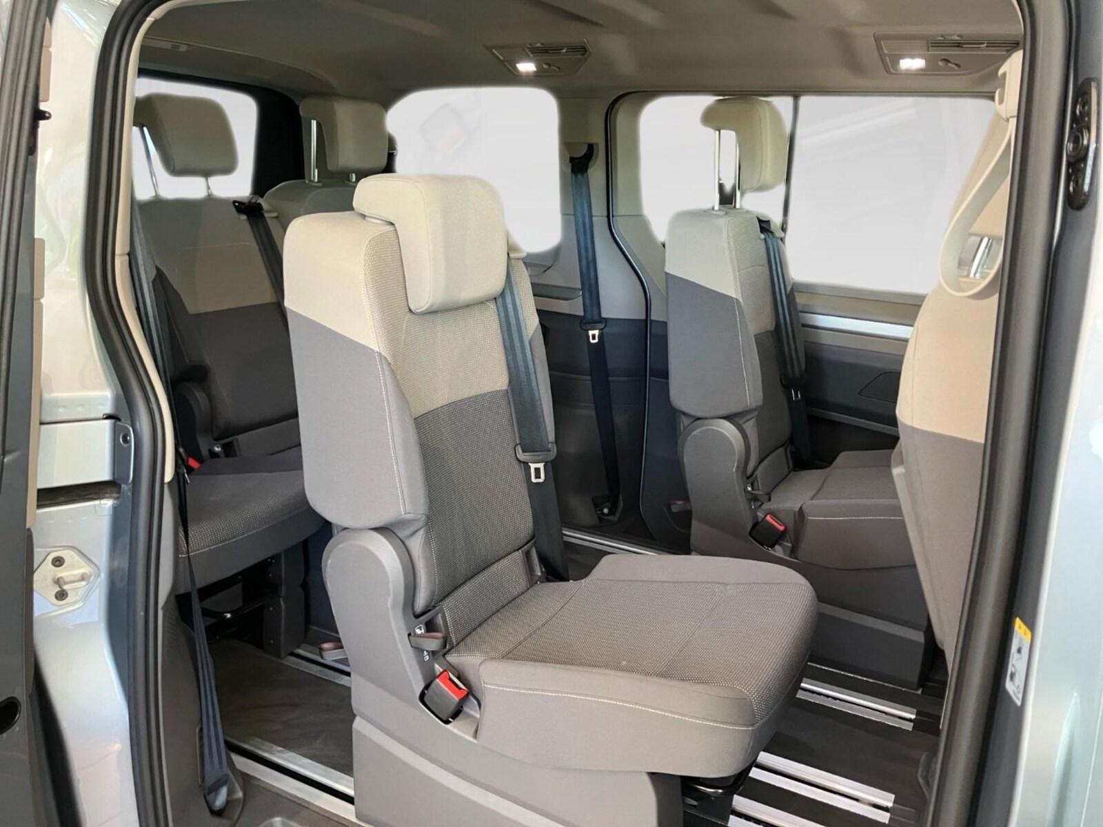 Volkswagen Multivan – Bild 10