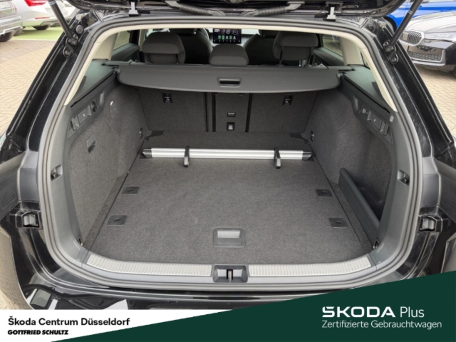 Škoda Superb Combi – Bild 8