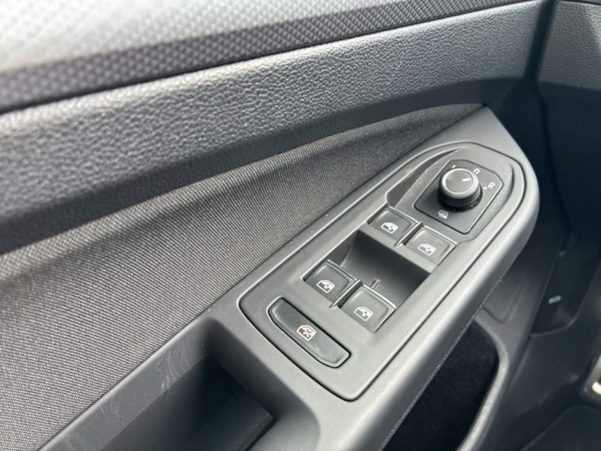 Volkswagen Golf Active