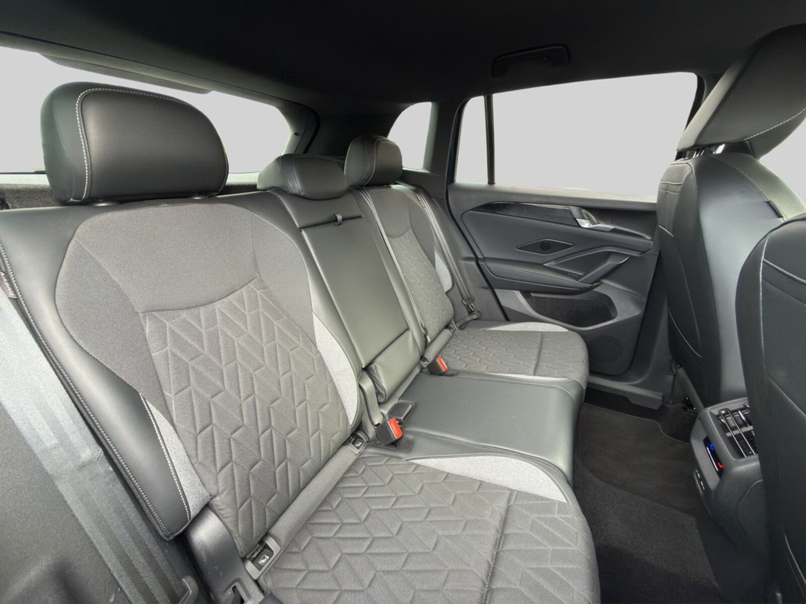 Volkswagen Tiguan – Bild 7