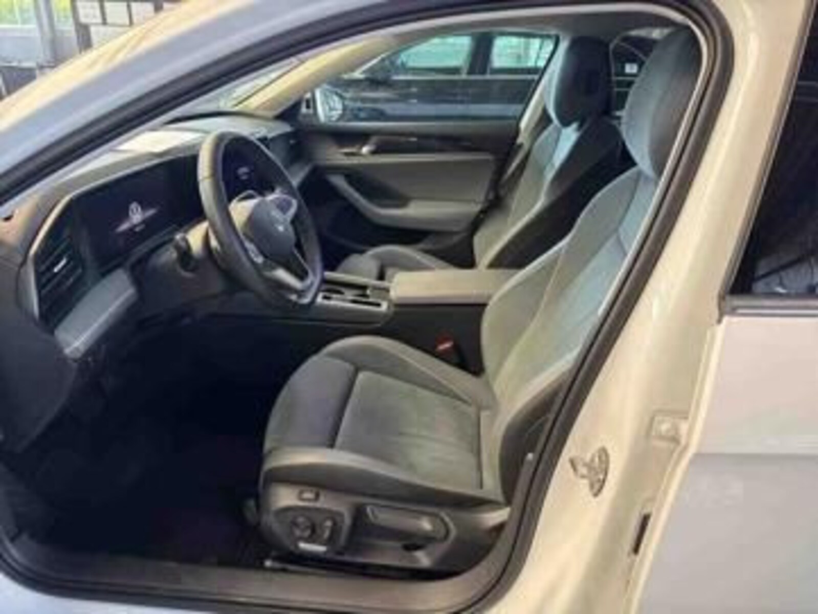 Volkswagen Passat – Bild 4