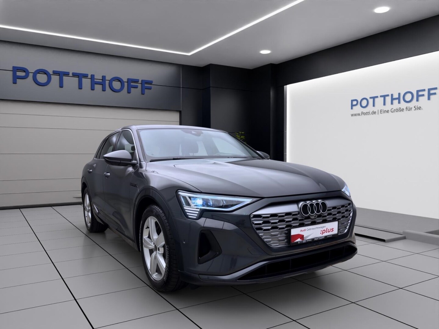 Image about Audi Q8 e-tron advanced 55 e-tron quattro