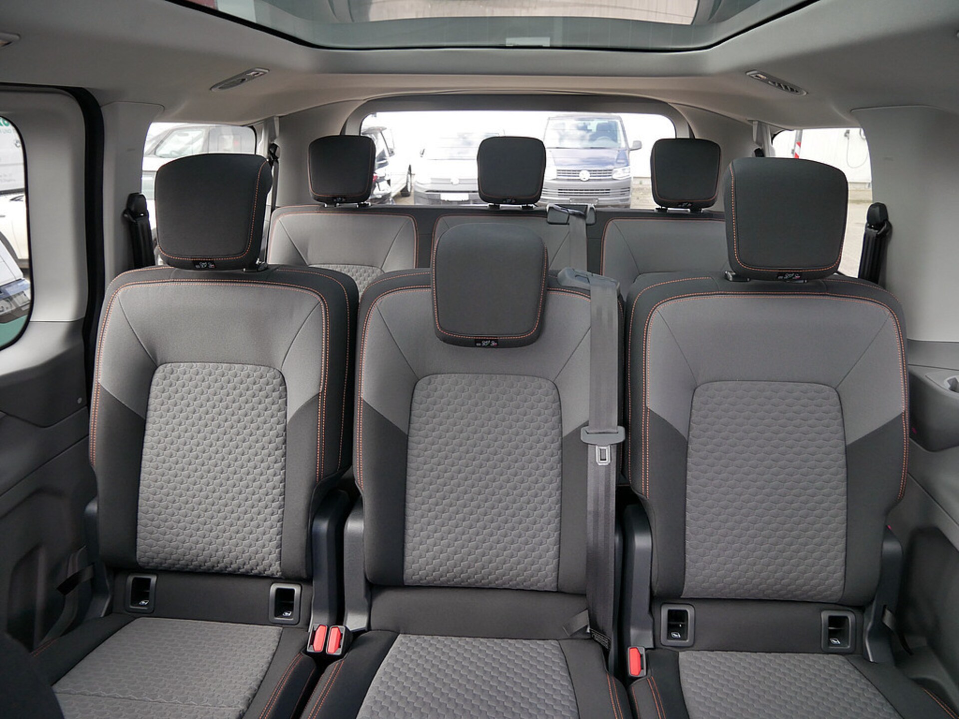 Volkswagen e-Caravelle Life