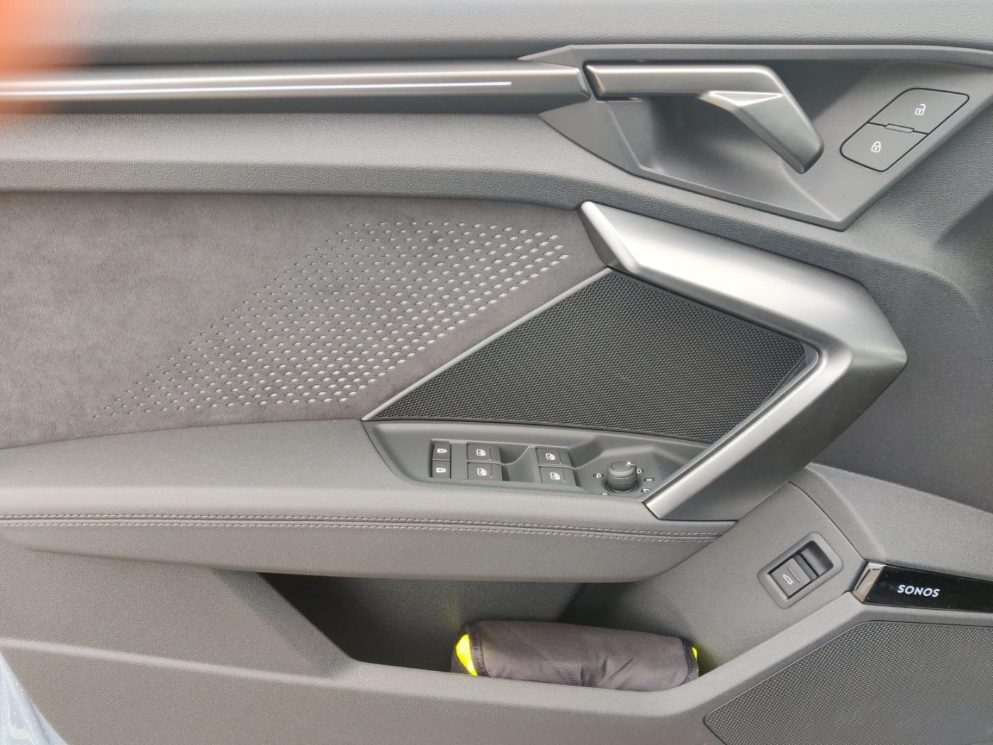 Image about Audi RS 3 Sportback TFSI quattro S tronic