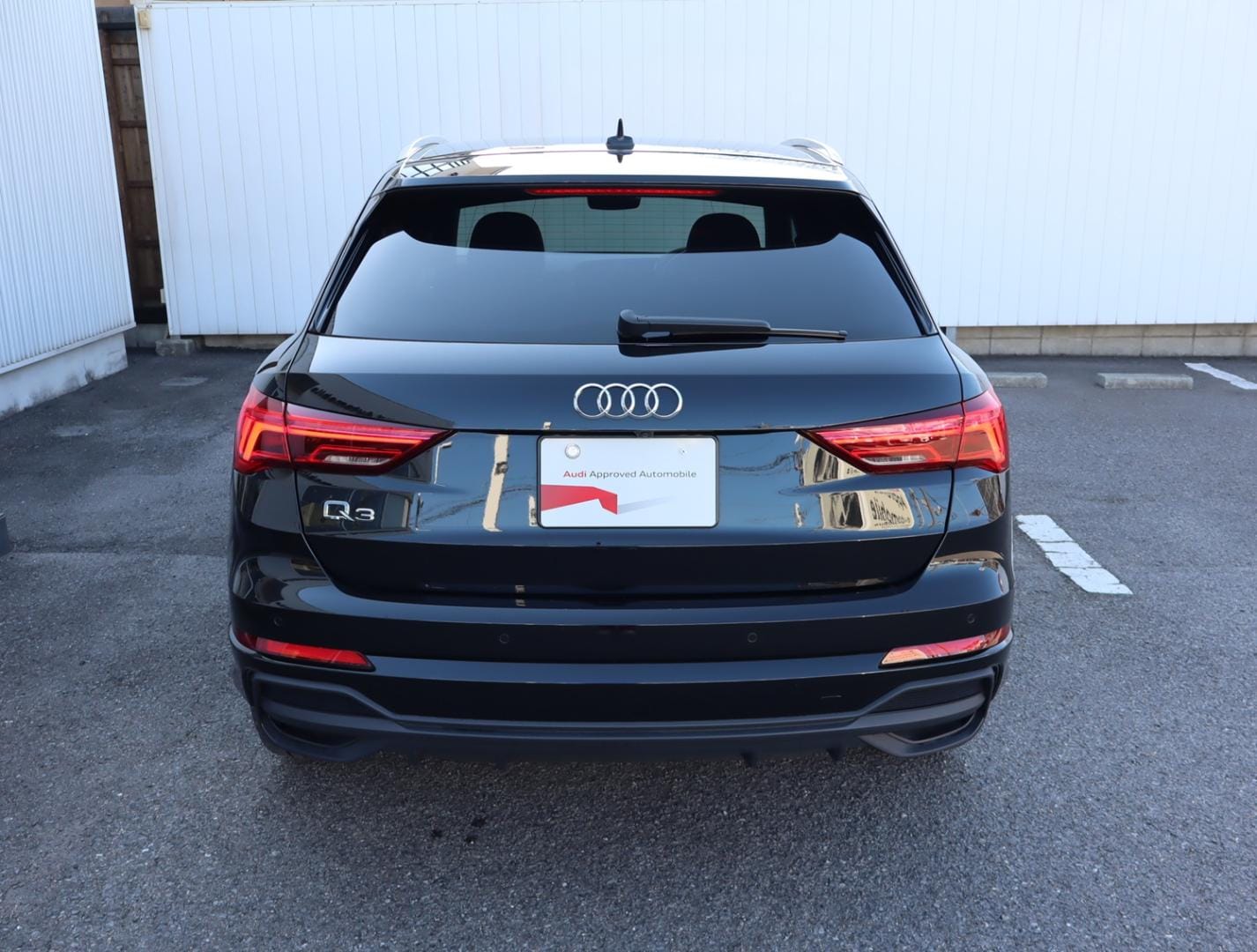 Audi Q3 35 TFSI S line 110(150) kW(PS) S tronic for more details contact your dealer