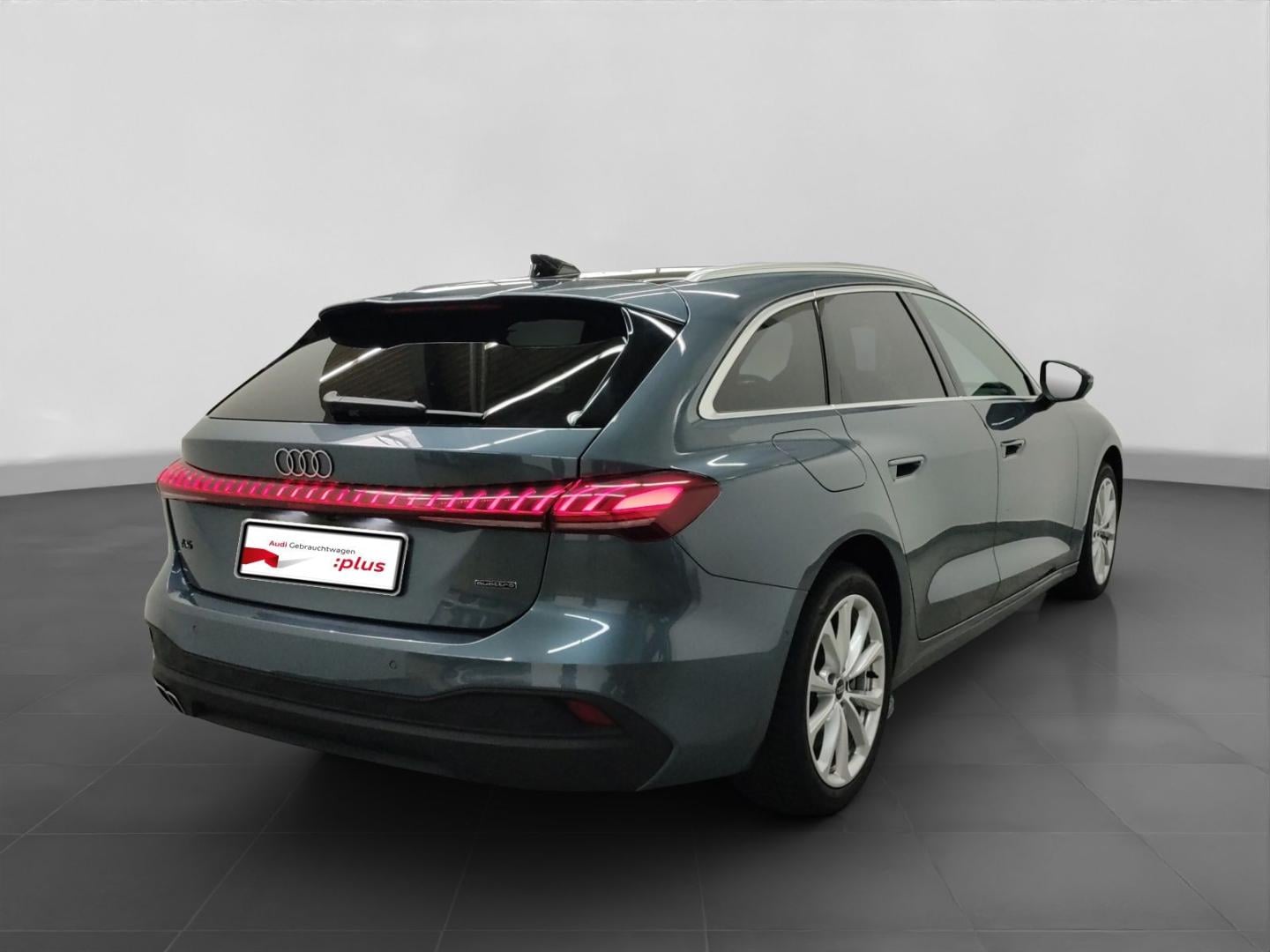 Bild über Audi A5 Avant TDI quattro 150 kW S tronic - für weitere Informationen kontaktieren Sie den Audi Partner