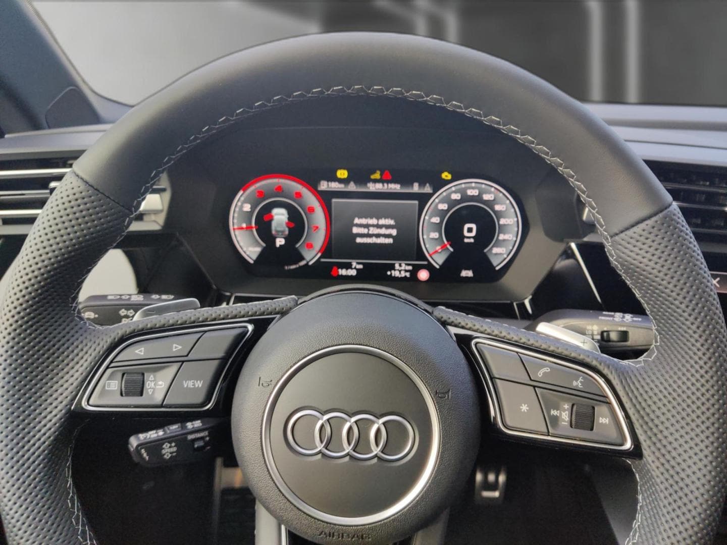Bild über Audi A3 Sportback advanced 30 TFSI S tronic - für weitere Informationen kontaktieren Sie den Audi Partner