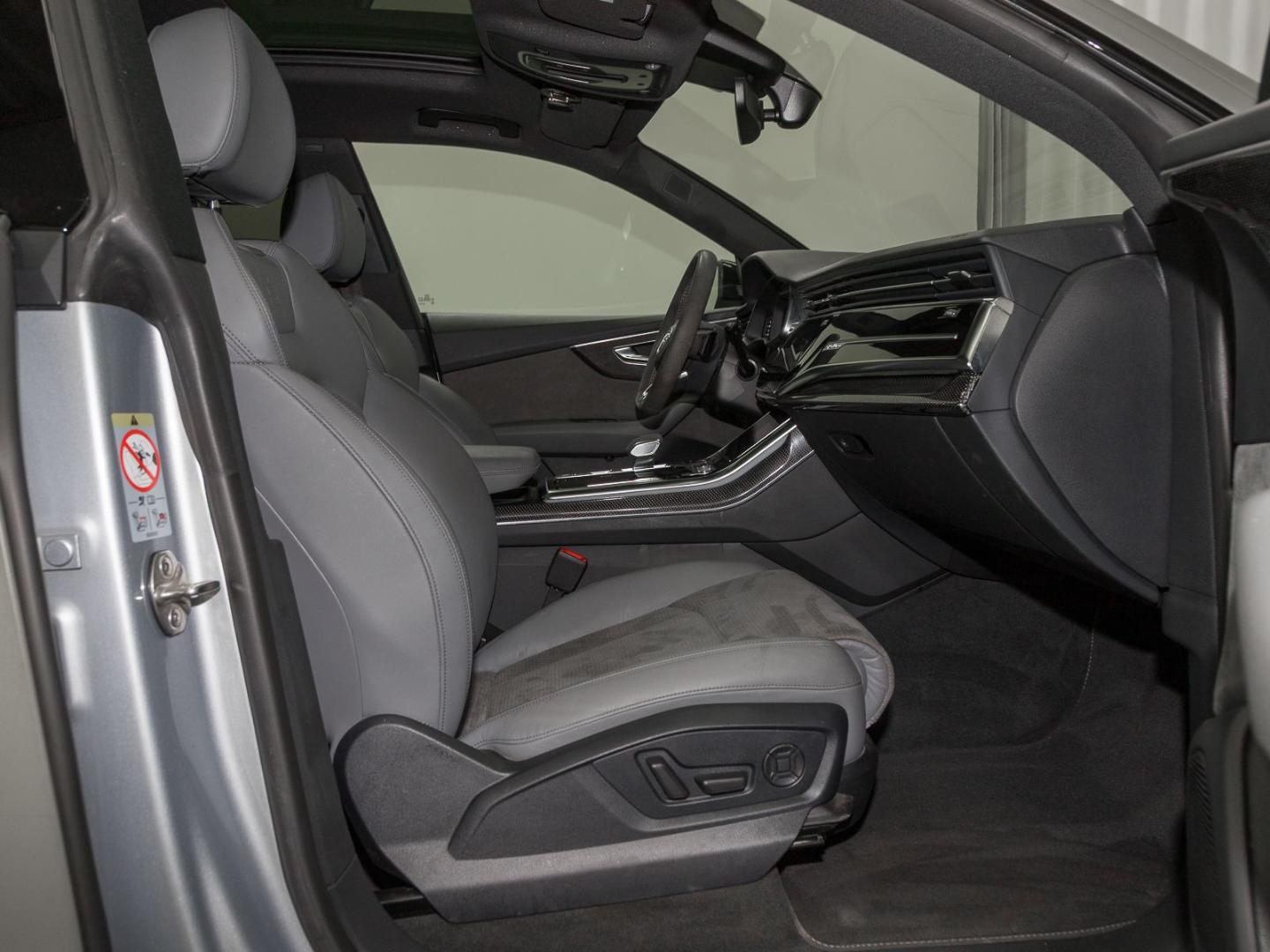 Image about Audi SQ8 TFSI quattro tiptronic