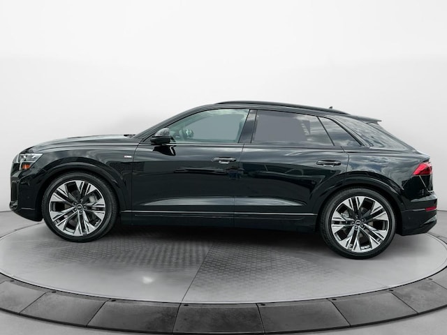 2026 Audi Q8